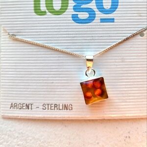 BNWT💫Sterling Silver Square Resin Pendant Necklace